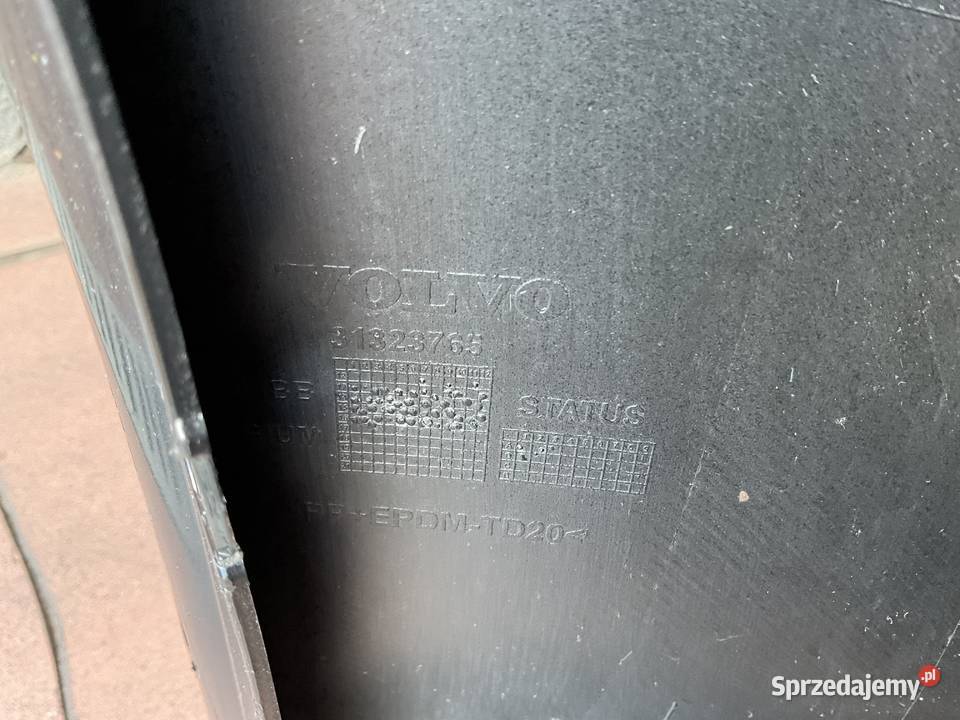 Zderzak Przód VOLVO XC60 LIFT wielkopolskie sprzedam