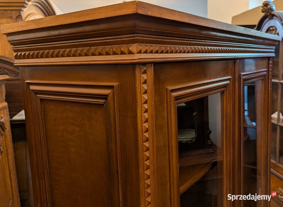 Włoska witryna na lwich łapach sklep Dąbrowa Dąbrowa Górnicza