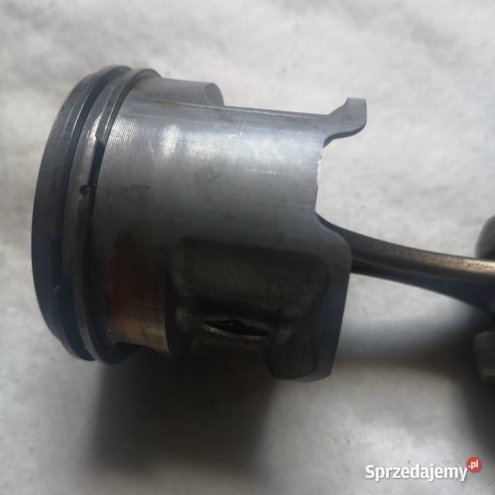 Tłok z wałem stihl ms 251 44mm oryginalny Nisko