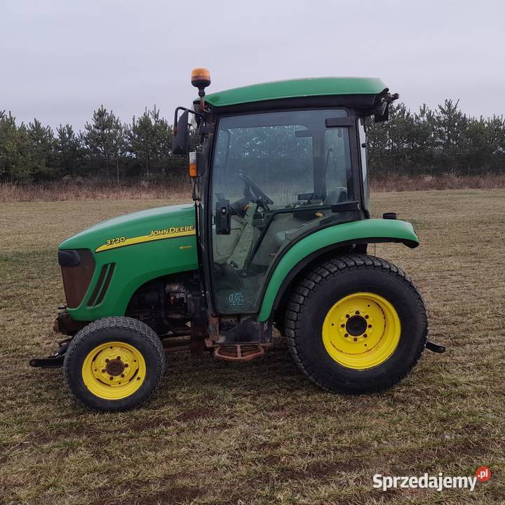 Miniciągnik John Deere 3720 Buk