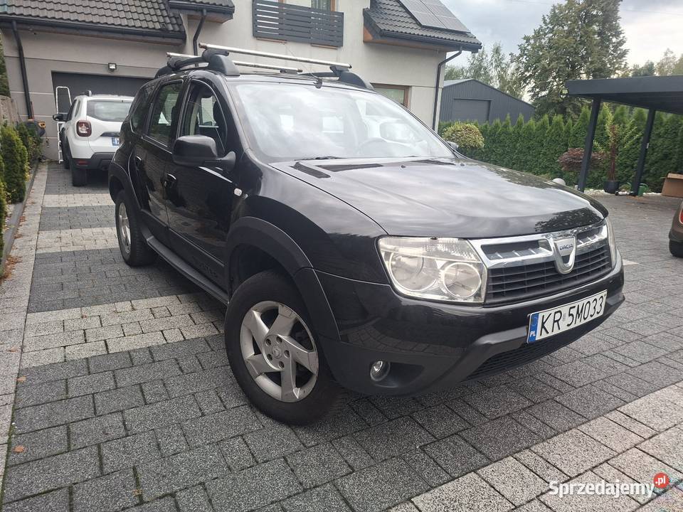Dacia Duster 16 z LPG czarny Cynków