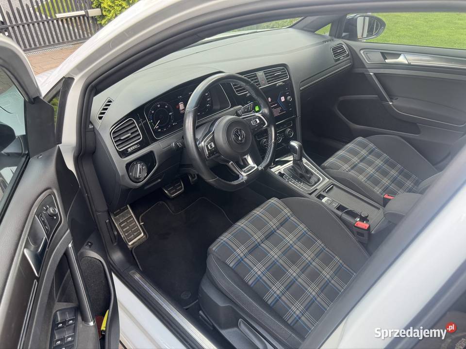 Golf 7 lift GTE Hybryda Samochody osobowe
