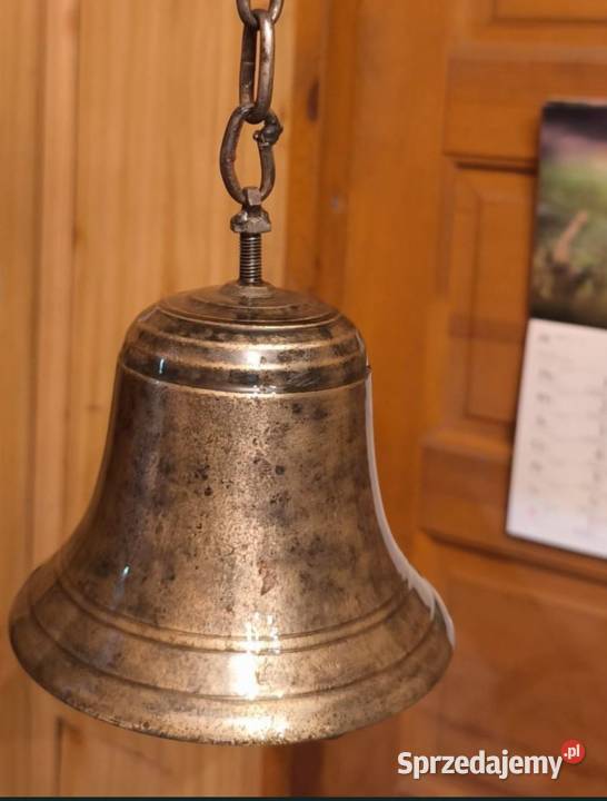 Mosiężny dzwon