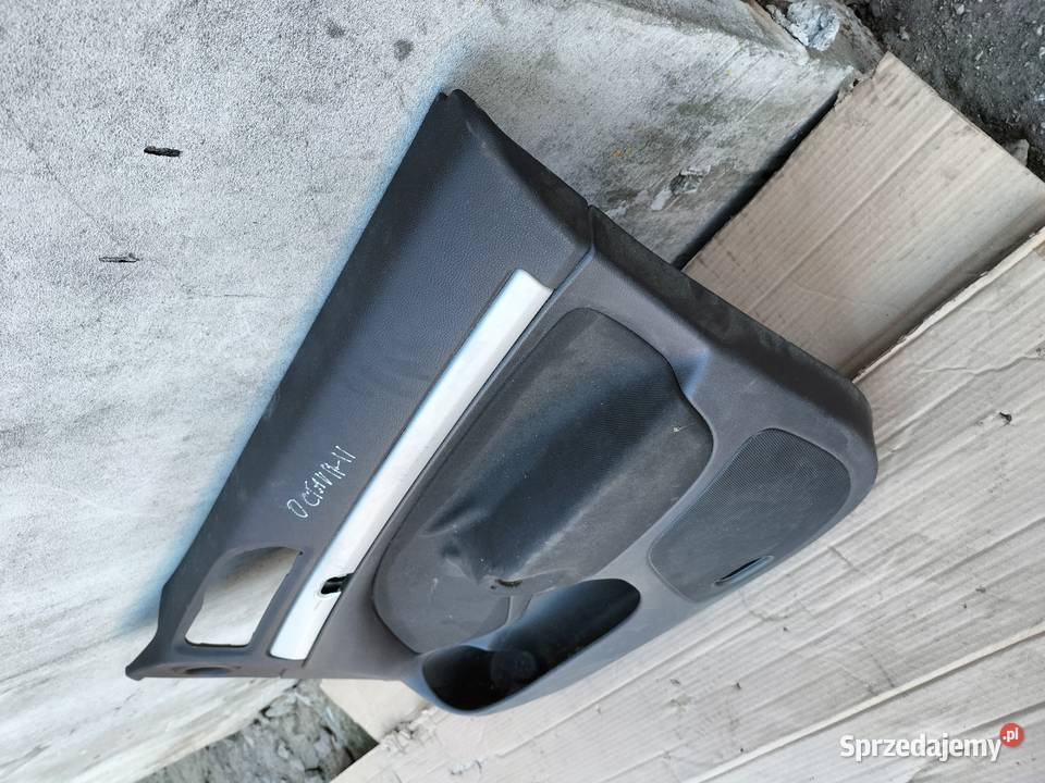 SKODA OCTAVIA II 2 BOCZEK DRZWI PRAWY PRZÓD