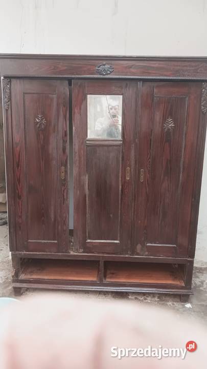 Piekna Antyczna Szafa
