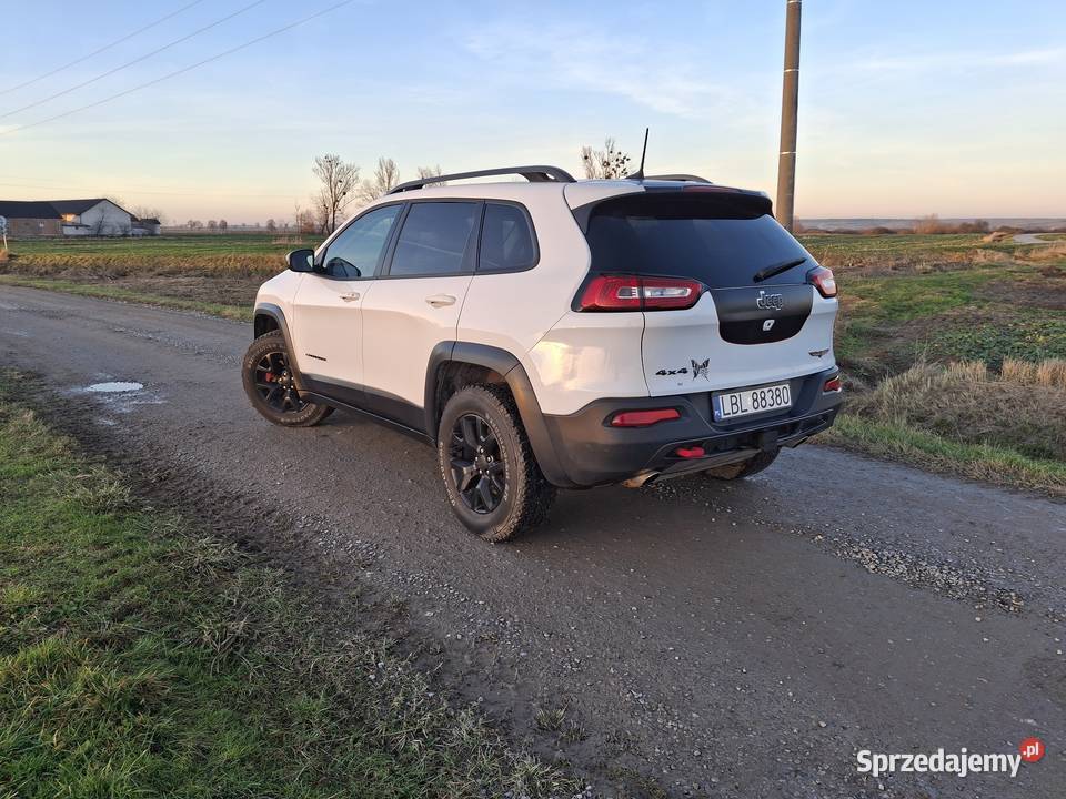 Jeep cherokee trailhawk 32 4x4 140879km Turobin