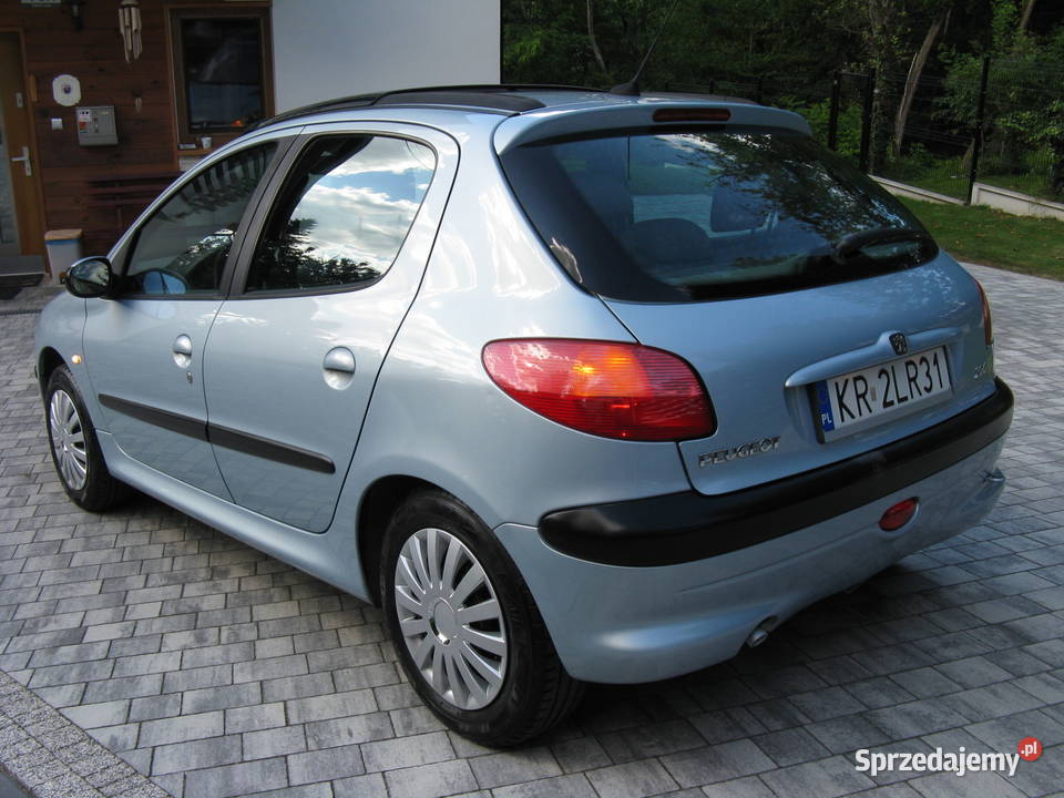 Śliczny Peugeot 206 14 5drzwi Piękny kolor radio Czechówka