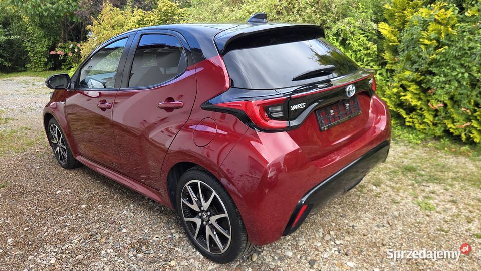 Toyota Yaris Hybryda Najbogatsza Wersja Gdańsk