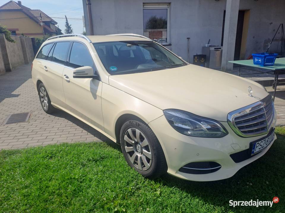 Mercedes E220 Bluetec T Model 9Gtronic nawigacja Wronki sprzedam