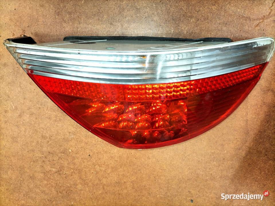 Lampa w błotnik lewy tylny BMW E65 E66 Przedlift śląskie Poręba