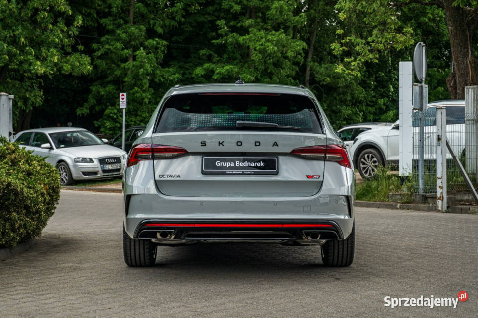 koda Octavia Combi RS 20 TSI 265 DSG IV 2020 nieuszkodzony łódzkie Łódź sprzedam