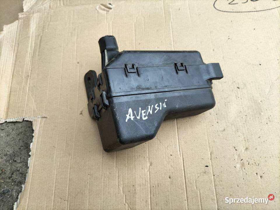 TOYOTA AVENSIS T25 20 D4D SKRZYNKA BEZPIECZNIKÓW Skrzynki bezpieczników Kamień-Kolonia