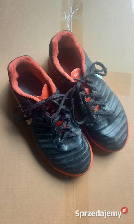Buty sportowe Nike 38 Turfy Halówki Nike Małkinia Górna sprzedam