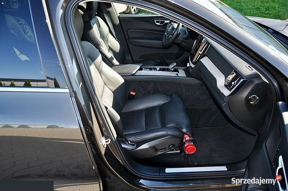 Volvo XC 60 B4 D AWD Geartronic Inscription 197 nieuszkodzony