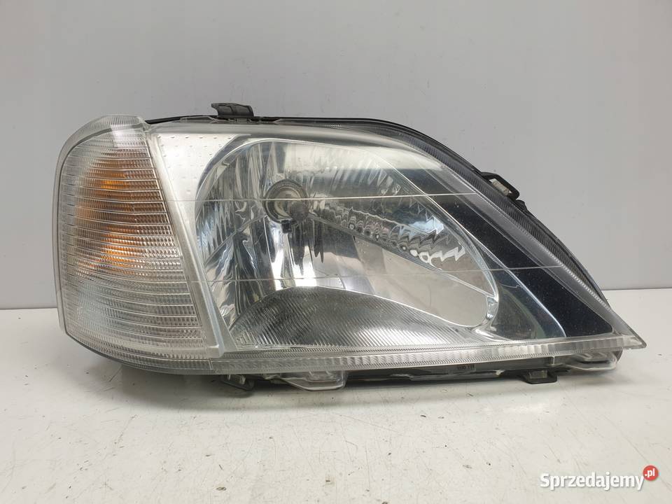 Dacia Logan 0408 PRZEDNIA LAMPA PRAWA prawy sprzedam