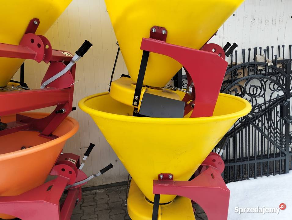 Rozsiewacz lejkowy sadowniczy 300 l lubuskie