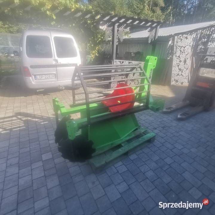 sadzarka do porzeczek drzewek krzewóx Chruślanki Józefowskie sprzedam