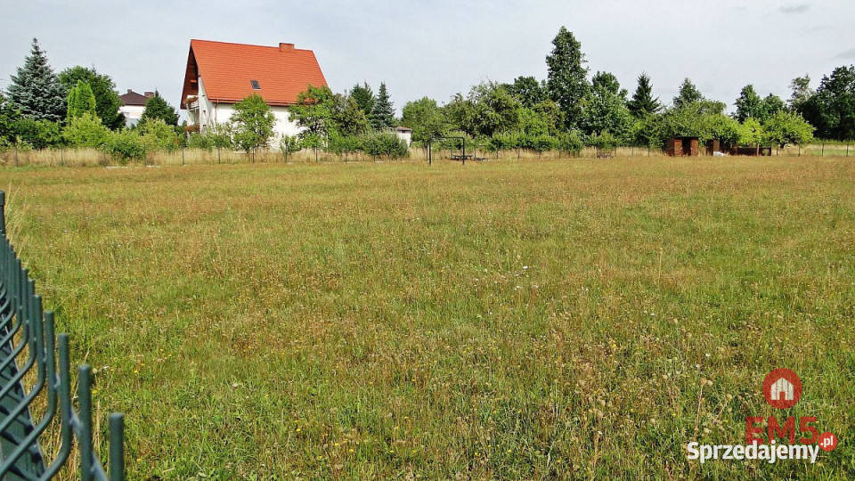 sprzedaży działki Letniki 4000m2 74m