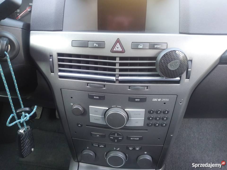 Opel Astra H 17 CDTI Kombi 101 Cosmo bogate