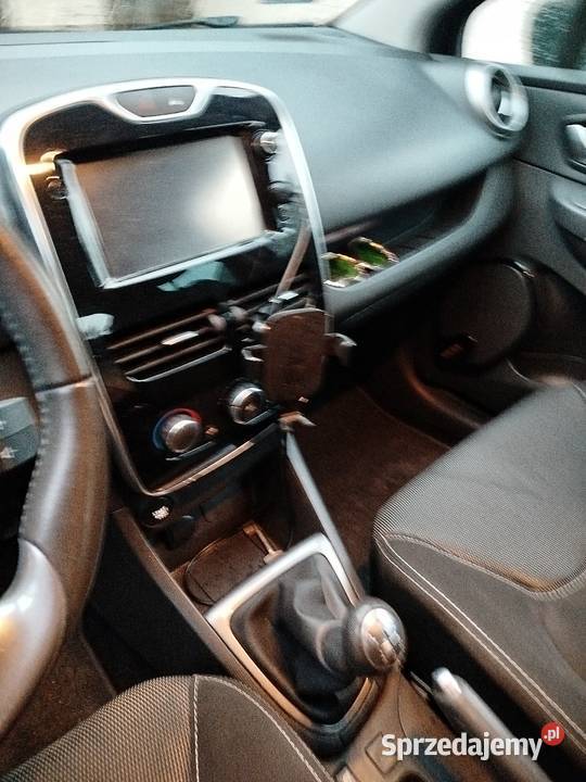 Renault Clio 09 Benzyna 2015r Niski przebieg Radomsko sprzedam