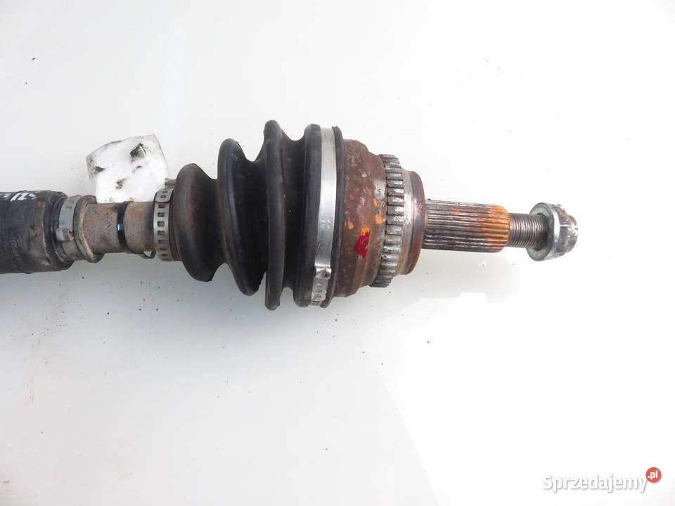 PÓŁOŚ LEWA PRZEDNIA TOYOTA AVENSIS VERSO 20 D sprzedam