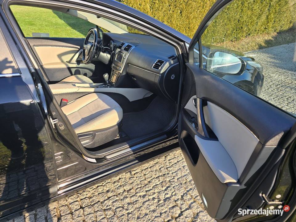 Toyota Avensis III 22 Sprzedam 22 Diesel Automat wspomaganie kierownicy Kąśna Dolna
