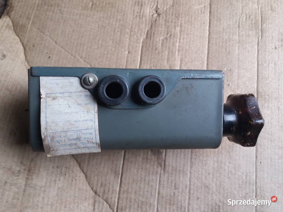 Włącznik przełącznik prądu prl Lisew