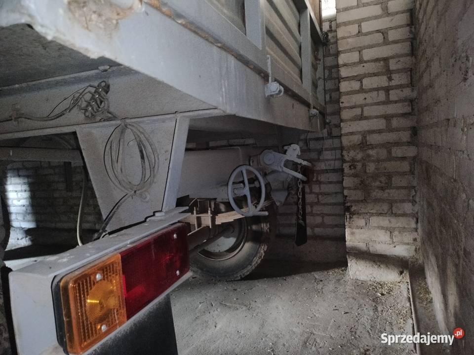 Przyczepa rolnicza Autosan d 46 nieuszkodzony Przyczepy rolnicze Droblin
