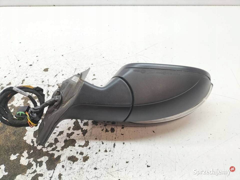 LUSTERKO PRAWE 5PIN USA VW Volkswagen Passat