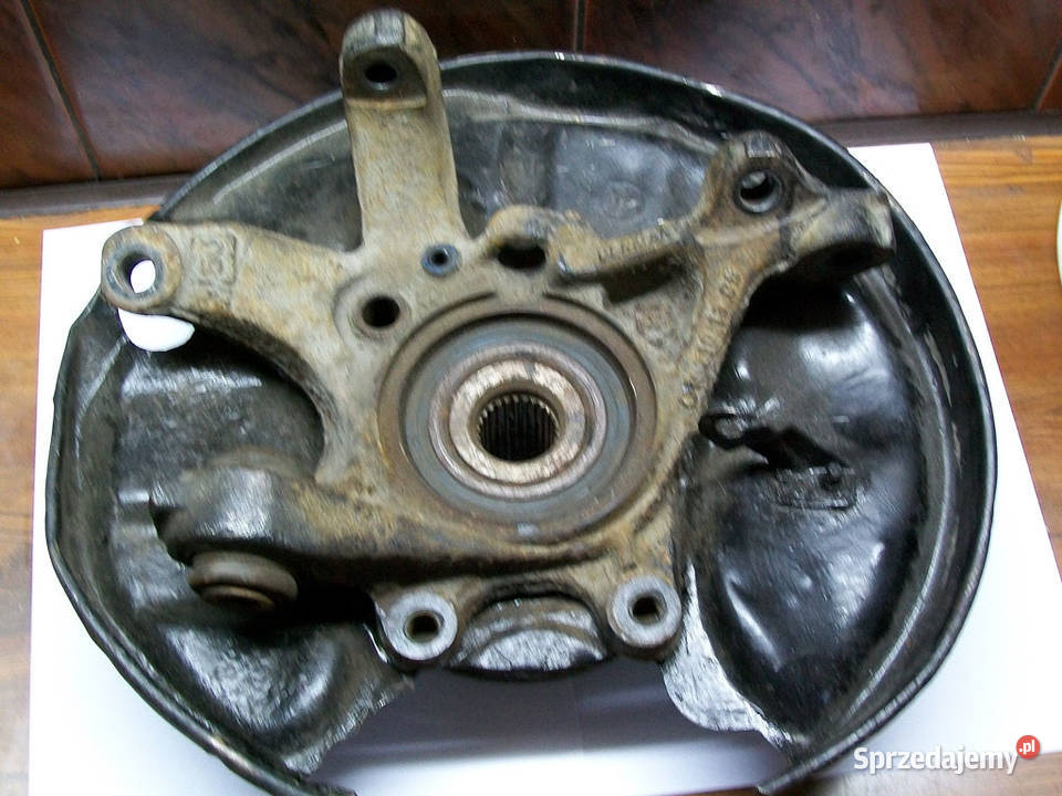 Piasta Mercedes W210 prawy tył Brzeg