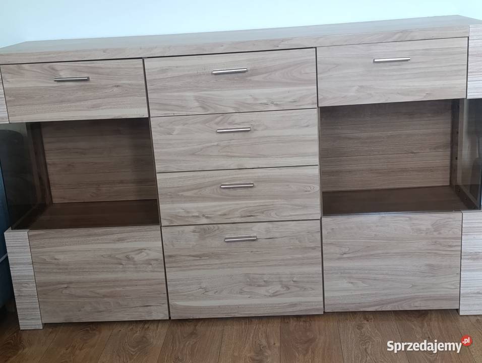 Sprzedam komode witryne