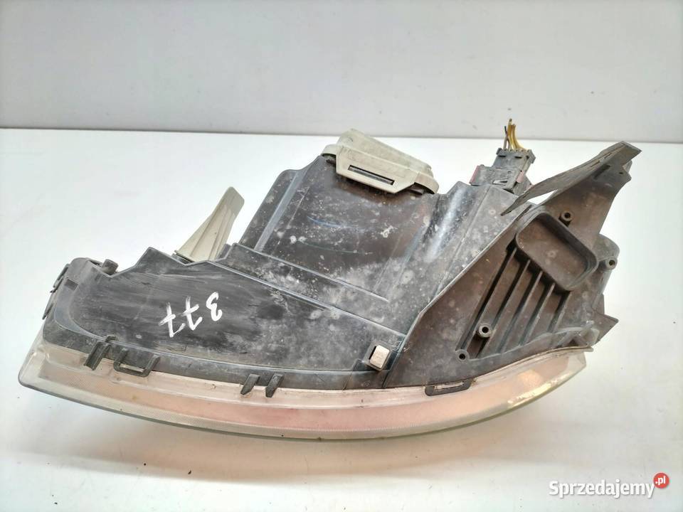 LAMPA PRZÓD PRAWA SOCZEWKA LIFT Opel Corsa III osobowe świętokrzyskie