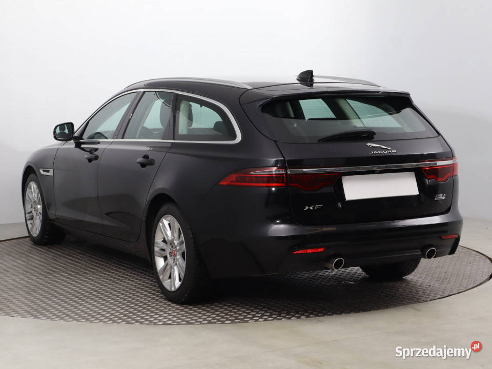 Jaguar XF 25d AWD Bielany Wrocławskie