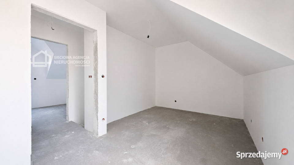 Sprzedam dom bliźniak 110m2 Somonino dachówka
