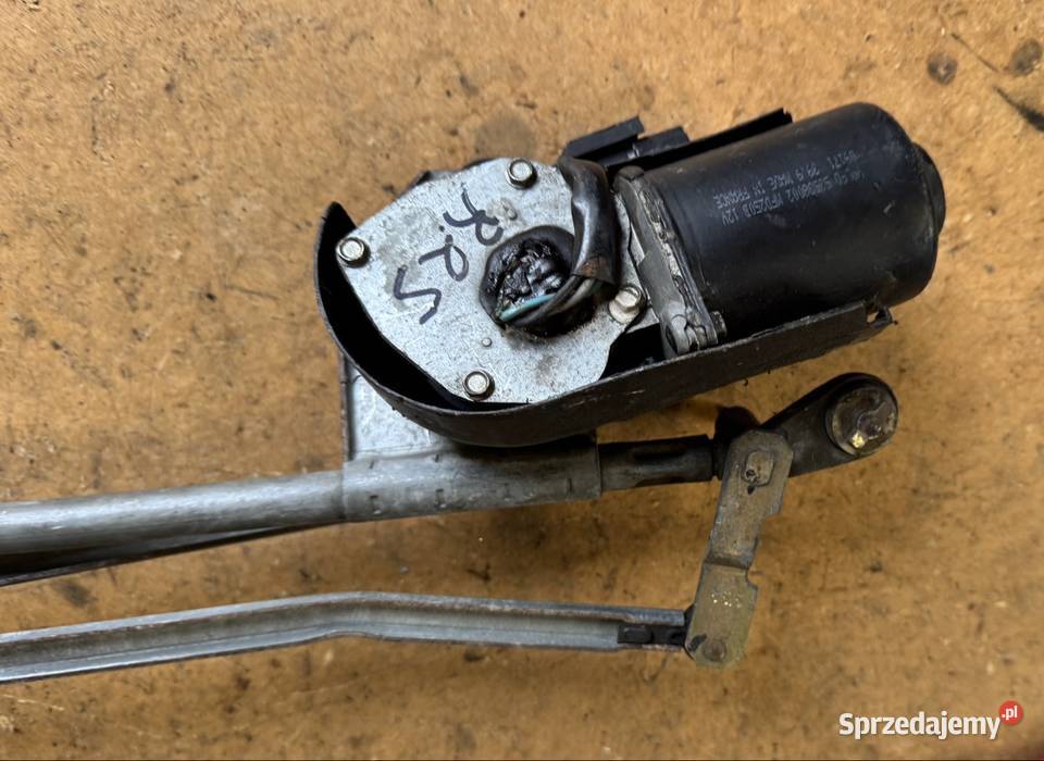 RENAULT 21 8696r MECHANIZM WYCIERACZEK SILNICZEK Mechanizmy wycieraczek Części samochodowe Sosnowiec