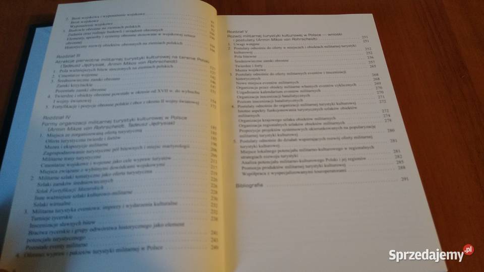 Militarna turystyka kulturowa Tadeusz Jędrysiak Książki naukowe i popularnonaukowe