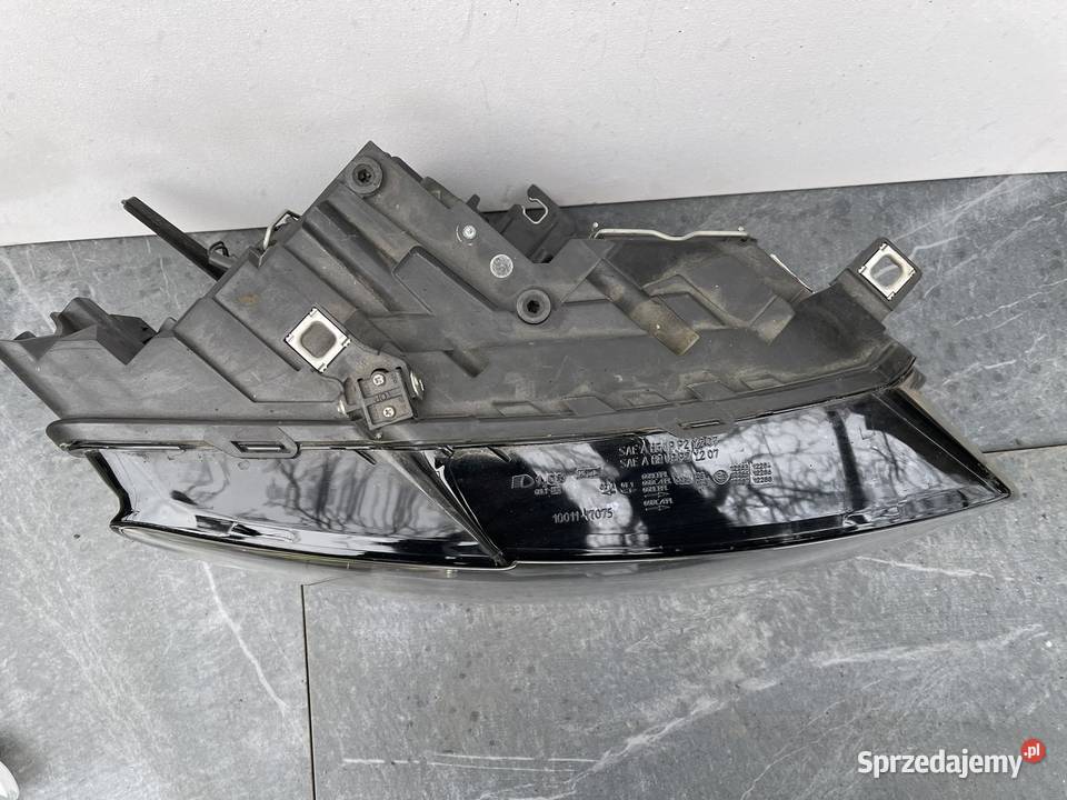 AUDI Q5 LIFT PRAWA LAMPA PRZÓD ANGLIK 8R0941004A