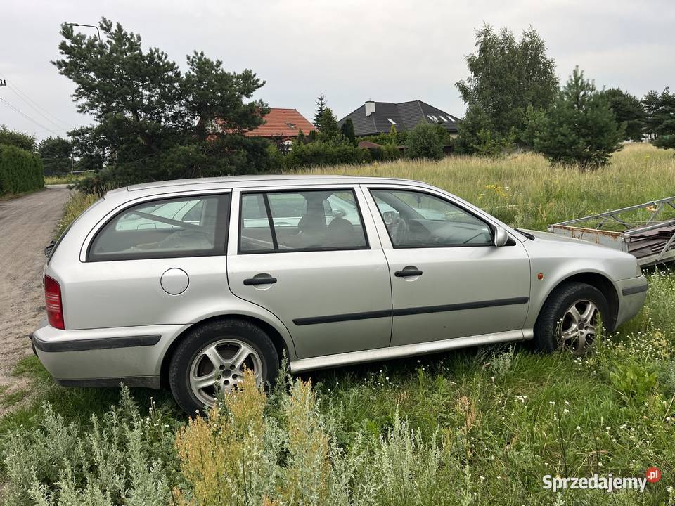 Skoda octavia kombi 16 benzyna Rok produkcji 1999