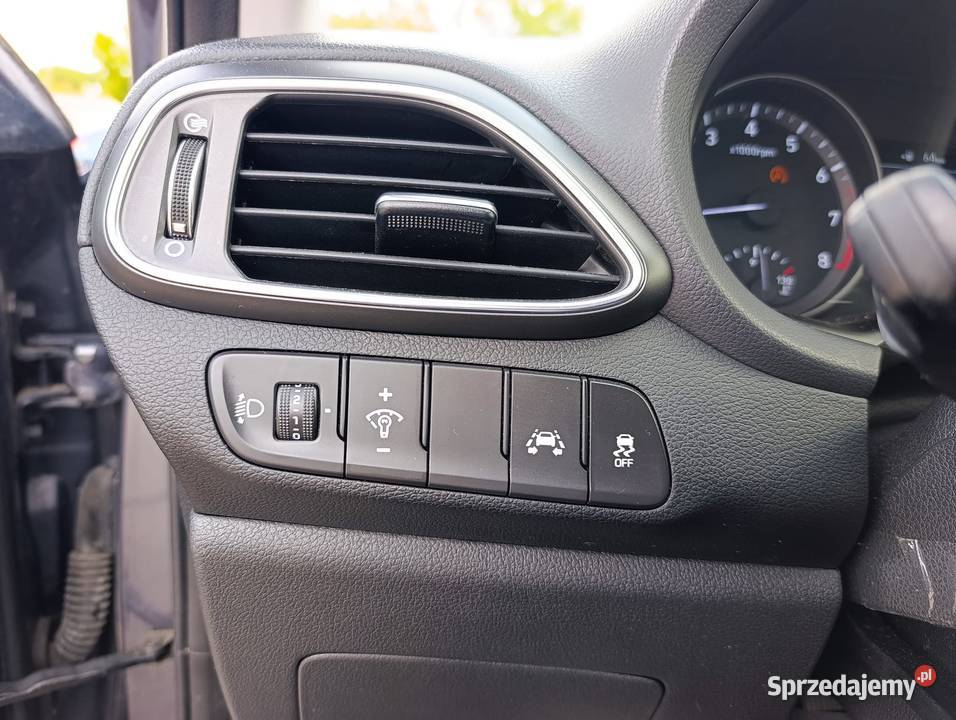 Wagon 14 MPi 100 Salon Polska Bezwypadkowy Warszawa sprzedam