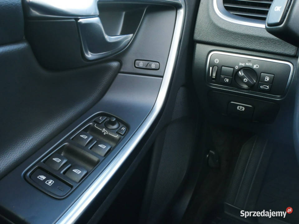 Volvo V60 Cross Country 20 T5 245 Eu6 4x4 AWD