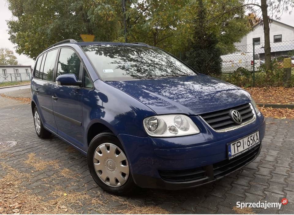 Volkswagen Touran 19 101 2004 HAK nieuszkodzony Pińczów