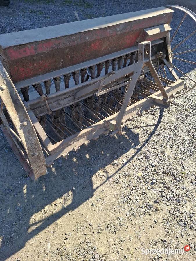 Siewnik 17 lej Nowa Słupia sprzedam