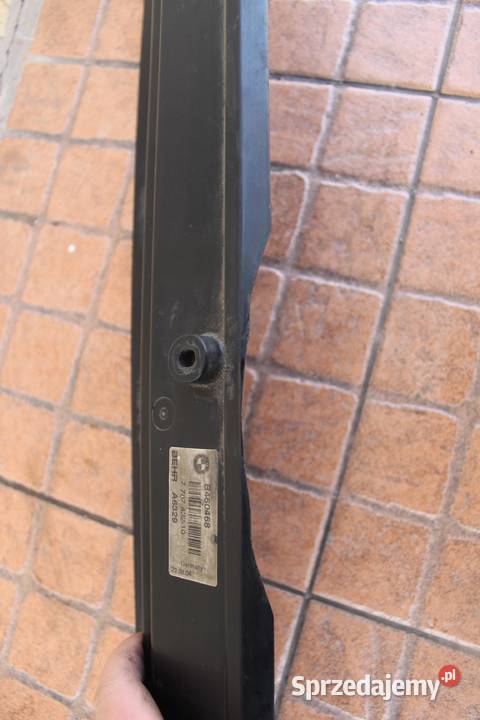 OSŁONA CHŁODNICY GÓRNA BMW E61 7787830 osobowe Podszybia