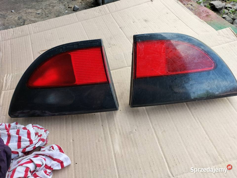 Renault Megane I classic LAMPA TYL PRAWA LEWA Kamień-Kolonia sprzedam
