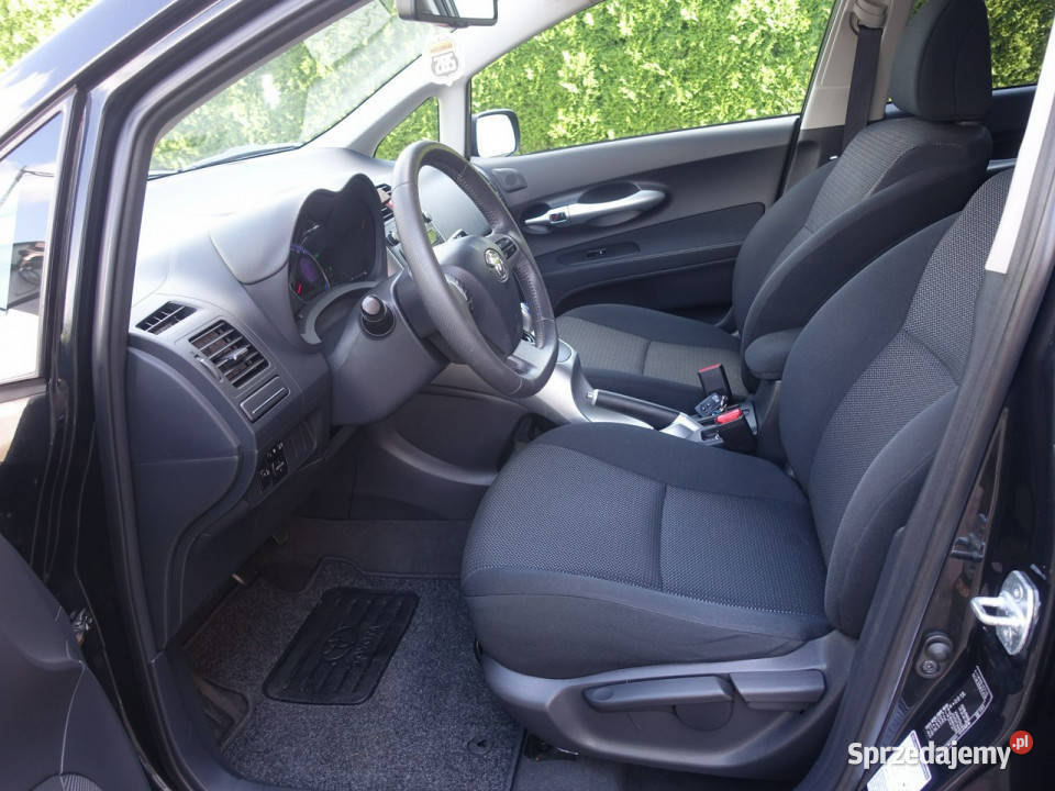 Toyota Auris 18 HYBRID Klimatronik KamCof Alu 4/5