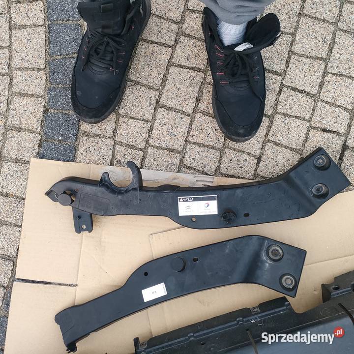 zderzakmaskapas przednilampa przednia lewa dostawcze Kraków
