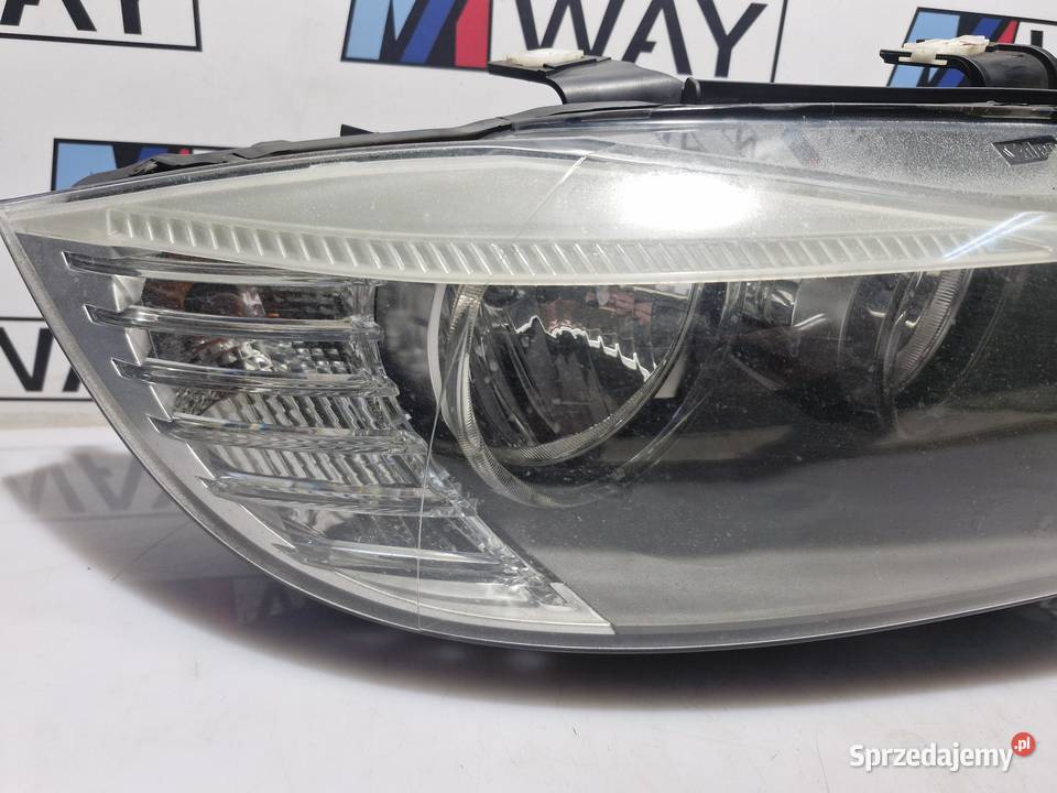 BMW E90 E91 LAMPA PRAWA PRAWY PRZÓD 7202574 osobowe