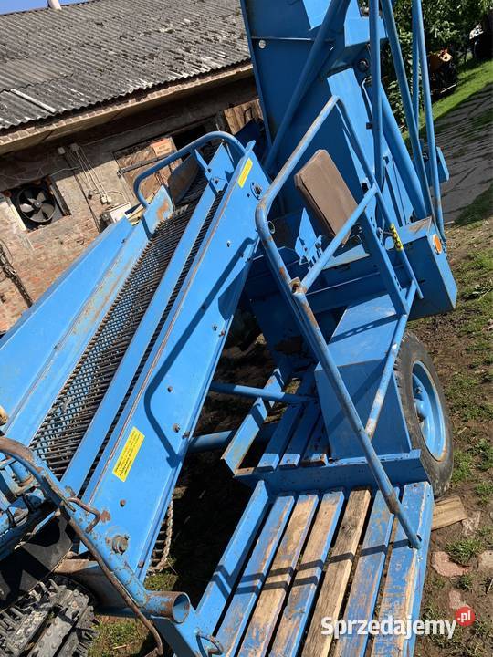 Kombajn Bolko Z643 do ziemniaków buraków marchwi nieuszkodzony Kombajny lubelskie Błażek
