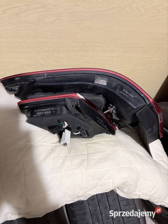 Oświetlenie zewnętrzne reflektory lampy Rok produkcji 2010 sprzedam