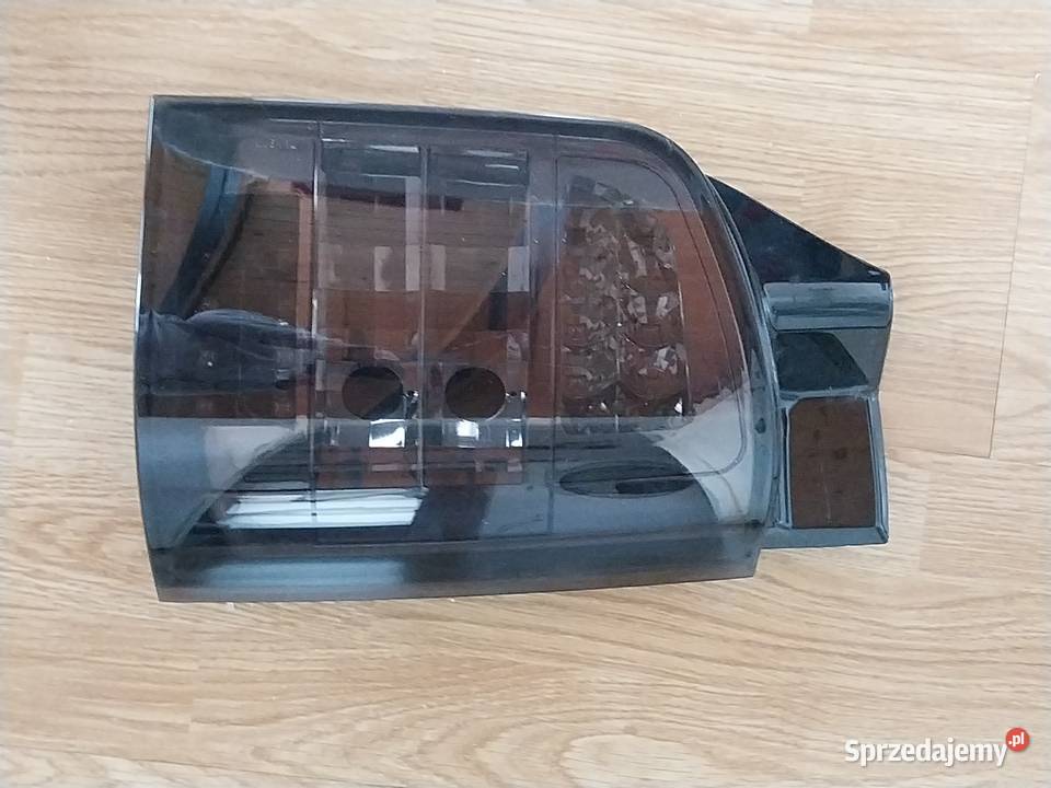 Vw T5 multivan transporter lampa LED prawa